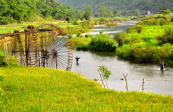 Visit of Pu Luong