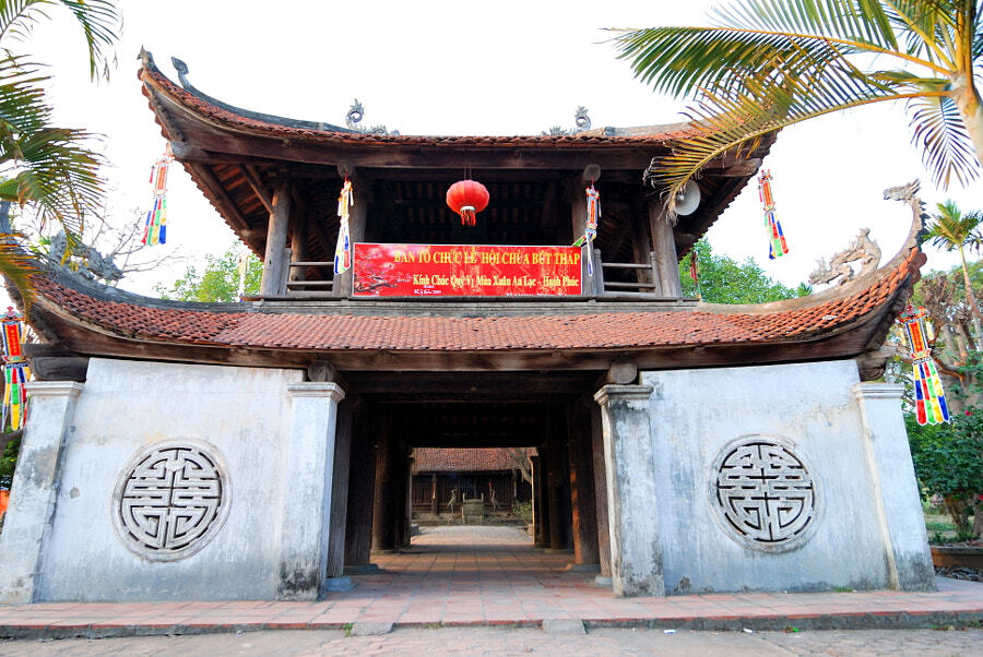 But Thap pagoda