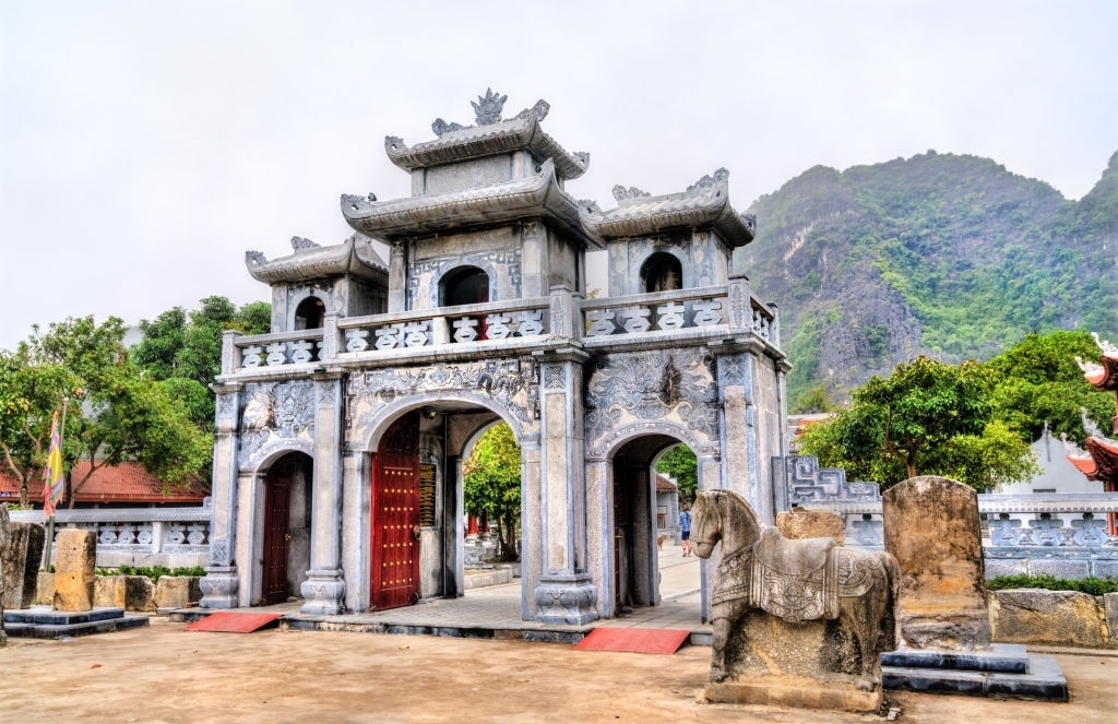A trip to Thai Vi temple