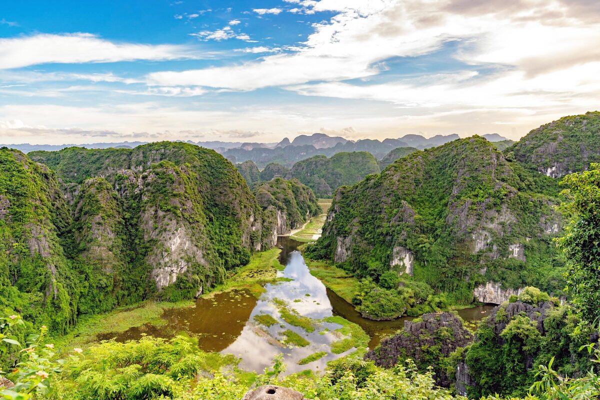 Visit Hang Mua Peak – Ninh Binh