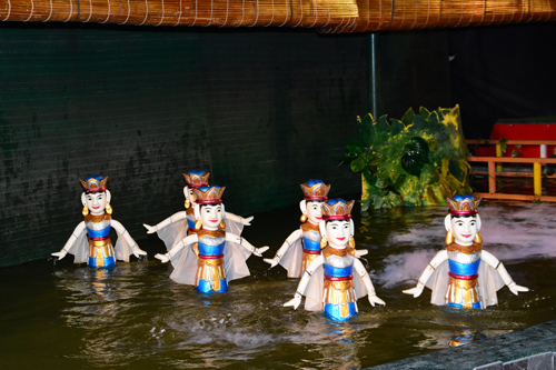 Les marionnettes sur l’eau – l’art unique du Vietnam
