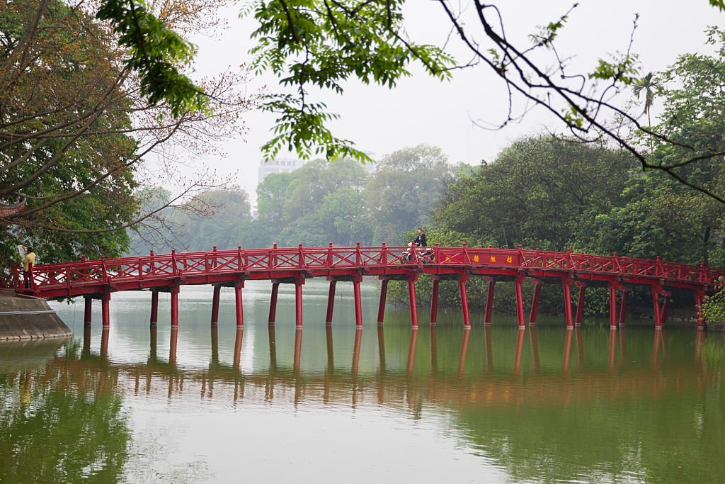 Le lac Hoan Kiem – endroit fantastique au cœur de Hanoï