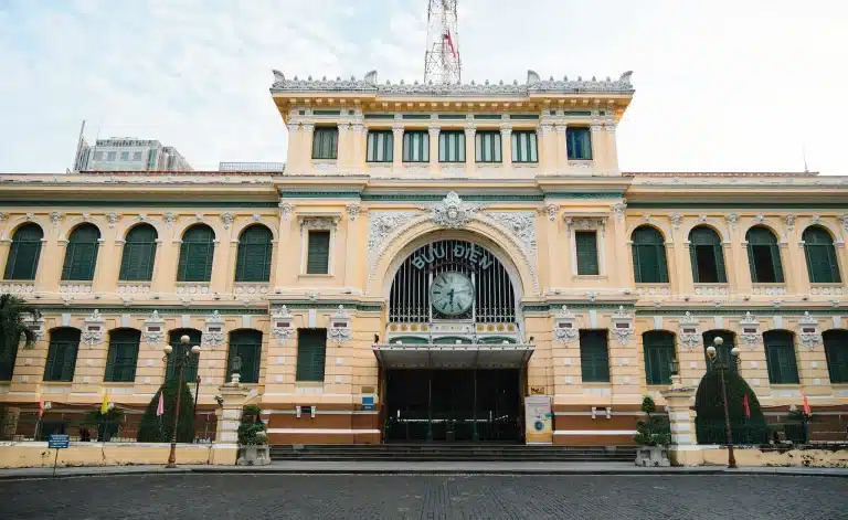 Poste centrale de Saigon