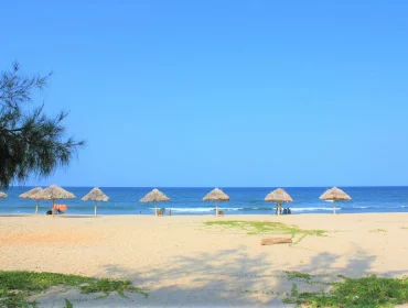 Plage de Nhat Le