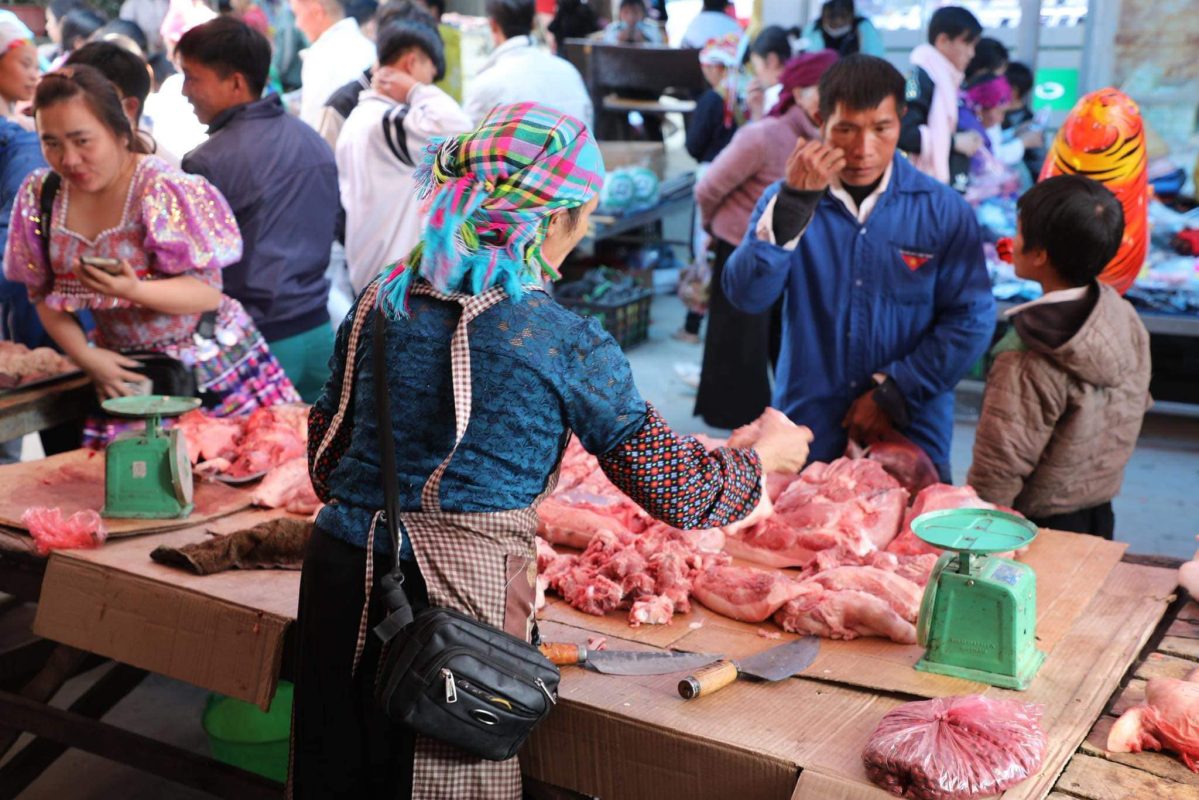 marché de Muong Hum