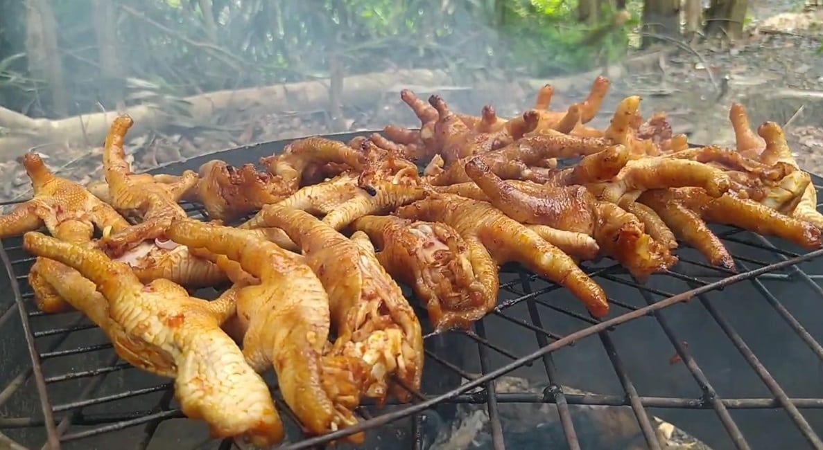 Marché de Long Sap à Moc Chau