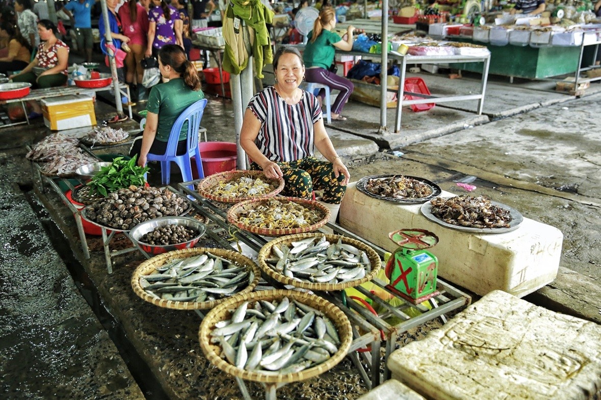marchés aux poissons au Vietnam