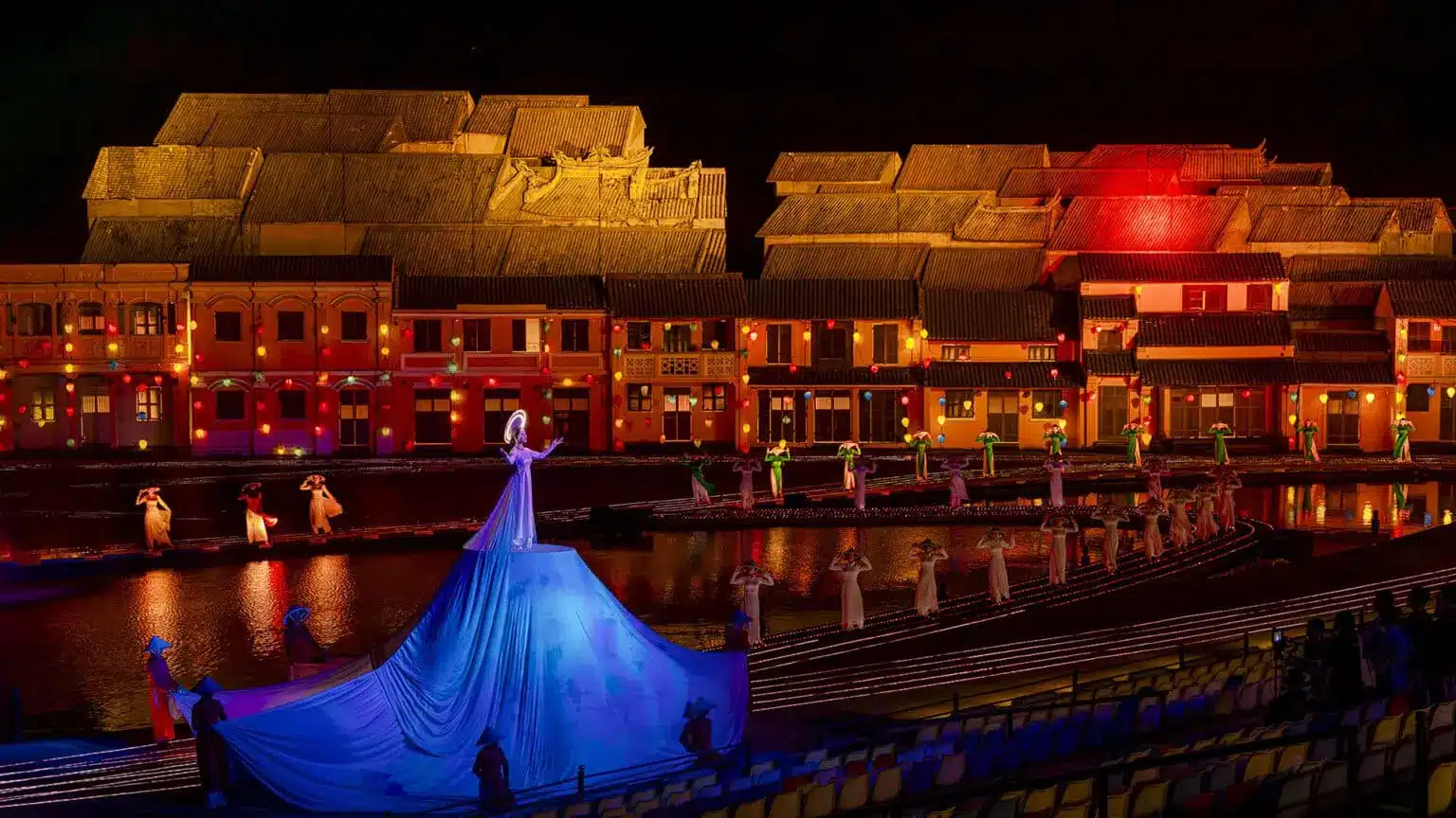 hoi-an-memories-show-vietnam-2