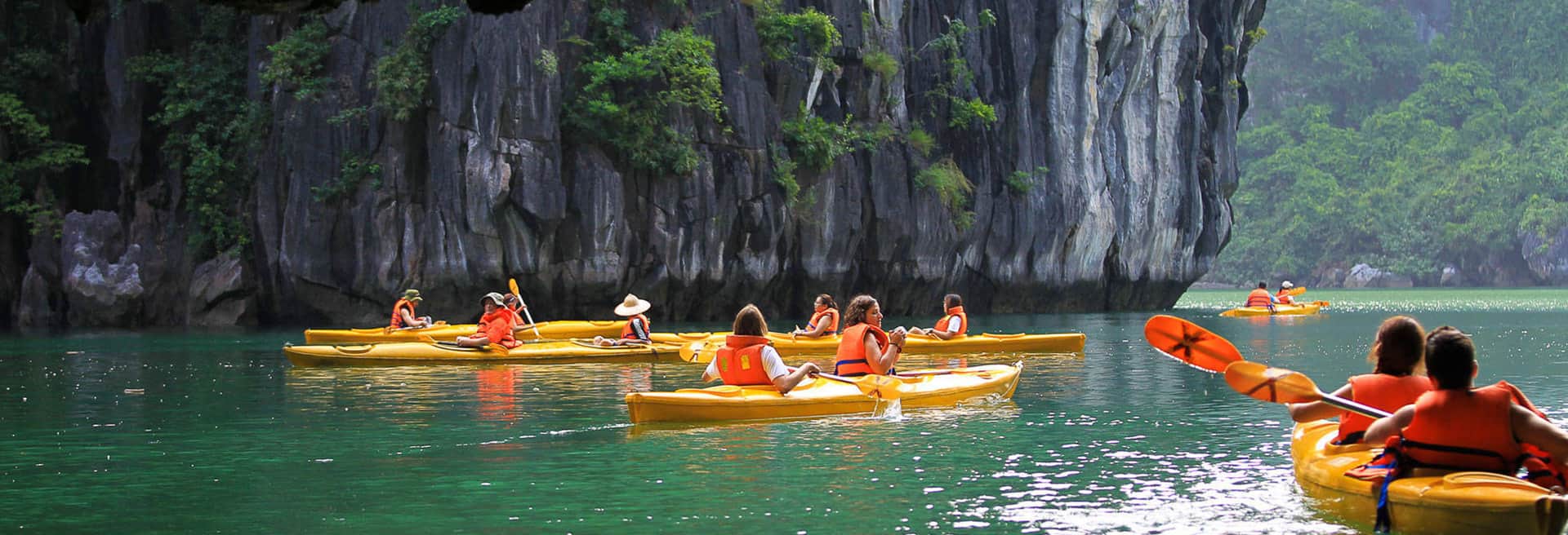 que-faire-en-baie-dhalong-en-ete