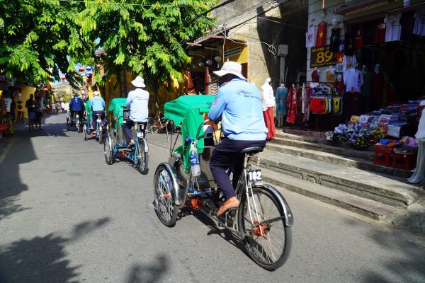 Promenade en cyclo dans les rues anciennes de Hoi An