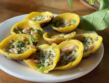 Déjeuner traditionnel à Con Son Can Tho avec bánh khot