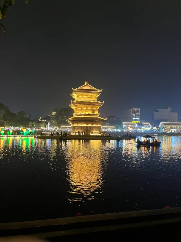 la vieille ville de Hoa Lu