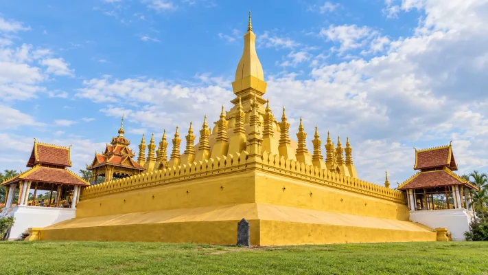 Pha That Luang, le grand stupa doré de Vientiane.