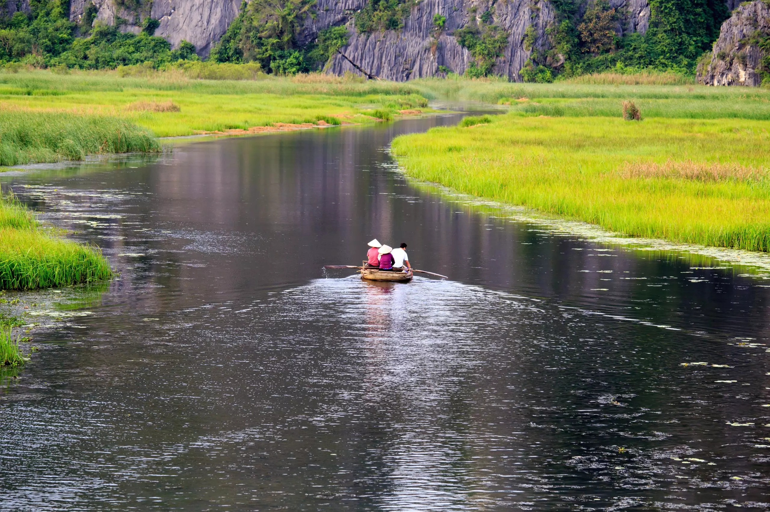 500px-photo-id-213144297-ecotourism-area-in-vanlong-ninhbinh-vietnam