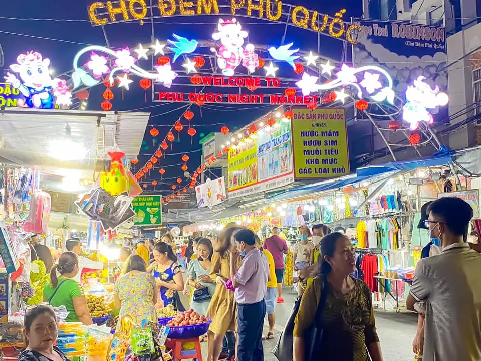 Marché de Duong Dong à Phu Quoc – Paradis des fruits de mer